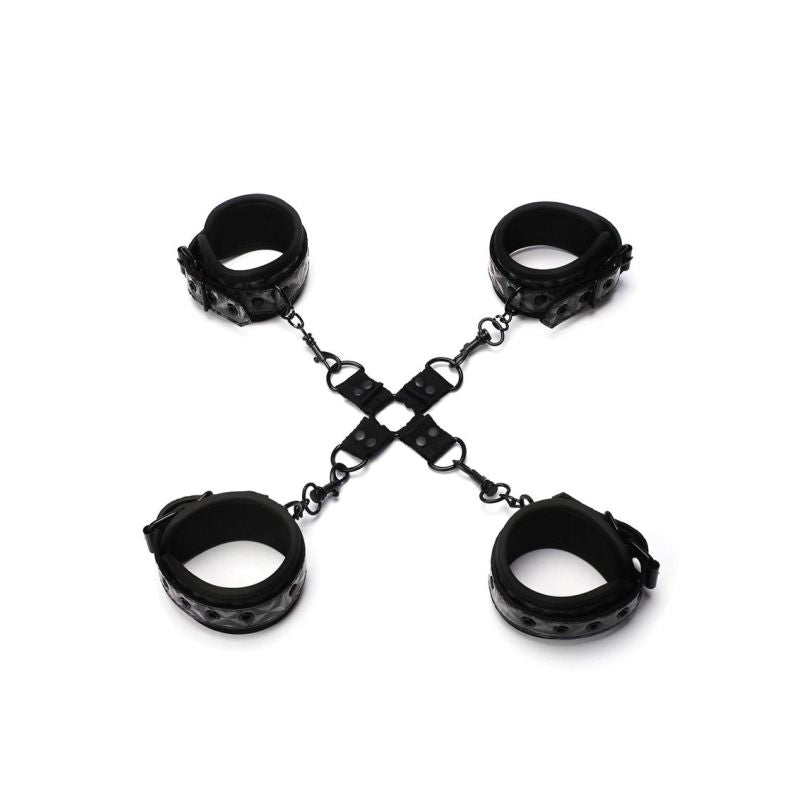 Whip Smart Diamond Hogtie Restraint