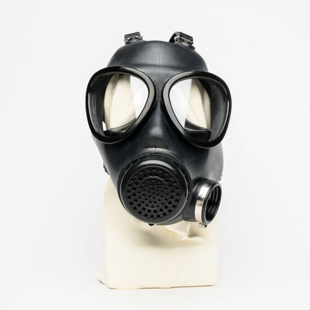 Military Adjustable Strap Rubber Gas Mask - Black